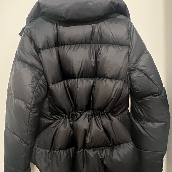 lululemon athletica Black Puffer Jacket with Cinched Waist - Picture 1 of 4